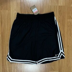 NEW Nike Dri-Fit DNA Men’s Size L Basketball Shorts